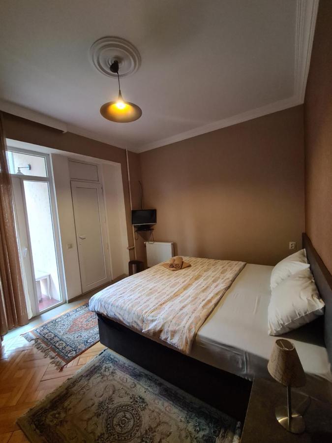 Hotel Bu Tbilisi Bagian luar foto