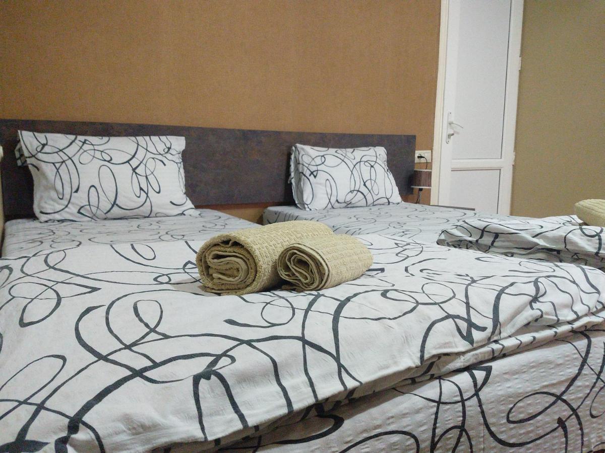 Hotel Bu Tbilisi Bagian luar foto