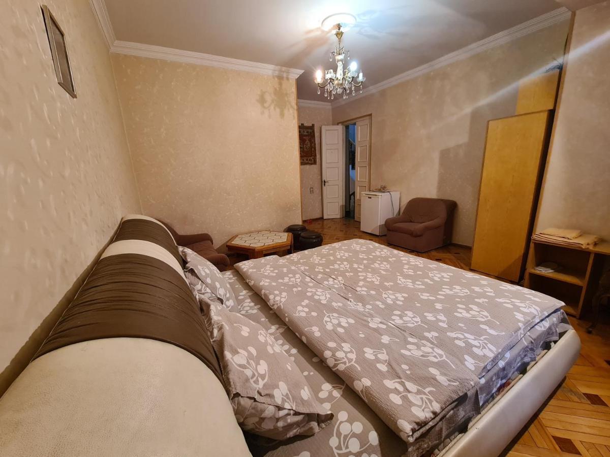Hotel Bu Tbilisi Bagian luar foto