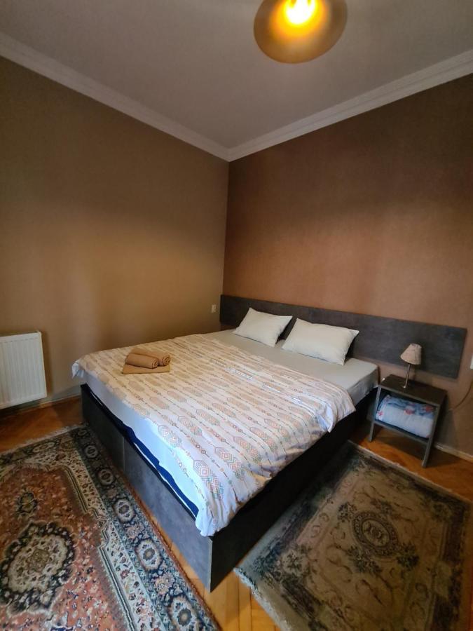 Hotel Bu Tbilisi Bagian luar foto