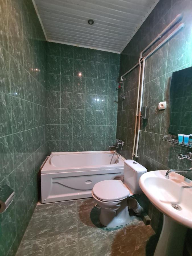 Hotel Bu Tbilisi Bagian luar foto