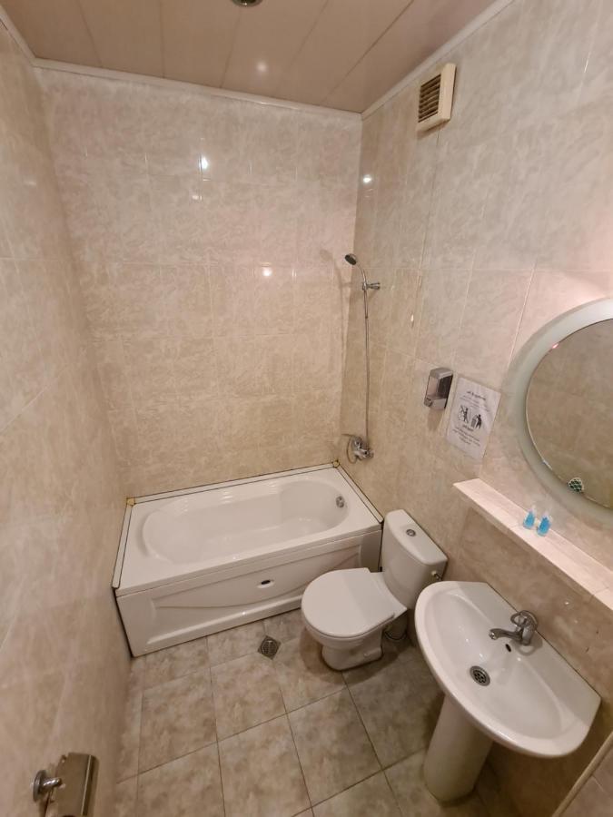 Hotel Bu Tbilisi Bagian luar foto